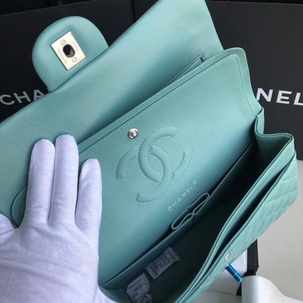 シャネルバッグレプリカ全体デザイン